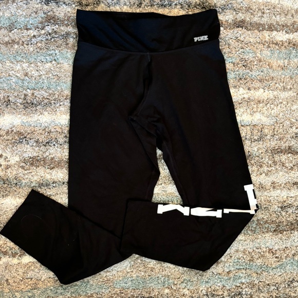 PINK Victoria's Secret Pants - 💗CLOSET CLOSE OUT💗
PINK LEGGINGS/Yoga Pants
Size Small